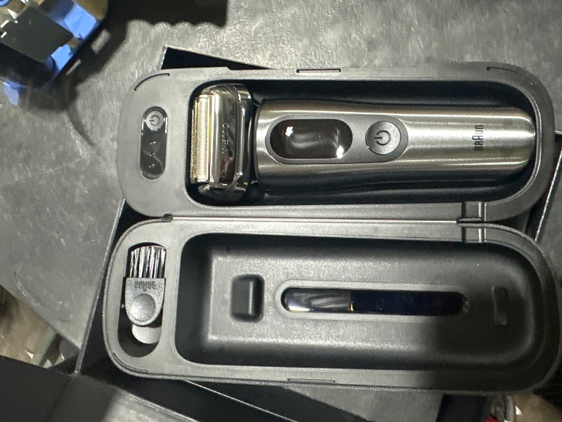 Photo 1 of Braun NEVO Men's Electric Shaver with AeroTouch Technology
