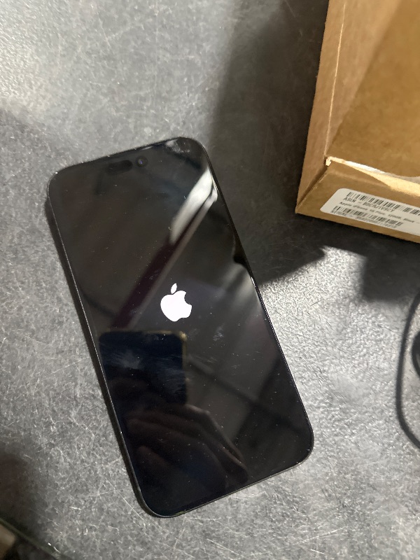 Photo 1 of Apple iPhone 15 Plus 128GB Black (Renewed Premium)