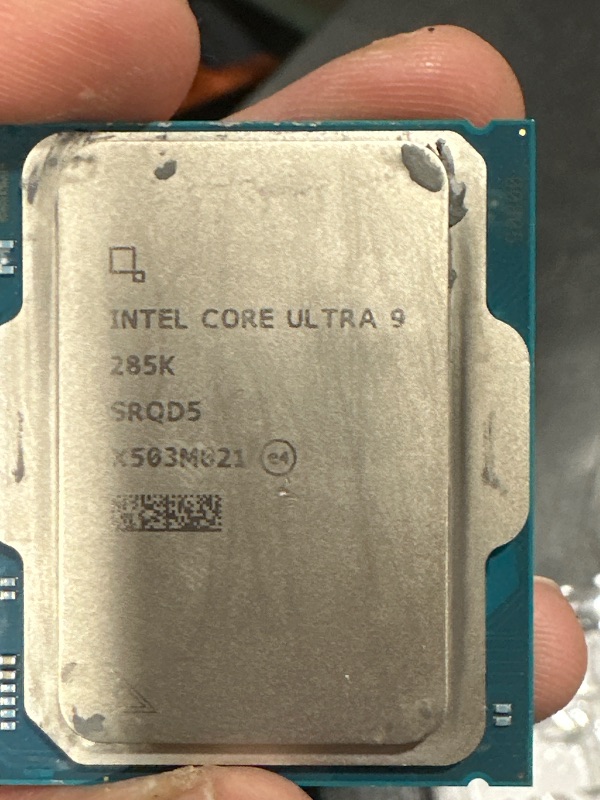 Photo 1 of ntel® Core™ Ultra 9 Processor 285K 24 cores (8 P-cores + 16 E-cores) up to 5.7 GHz