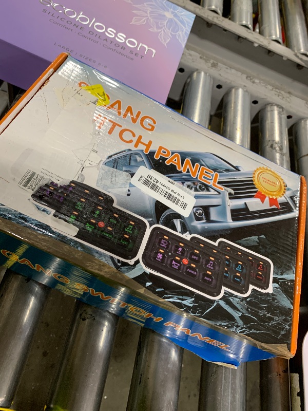View 2 of DAIERTEK 8 Gang RGB Switch Panel