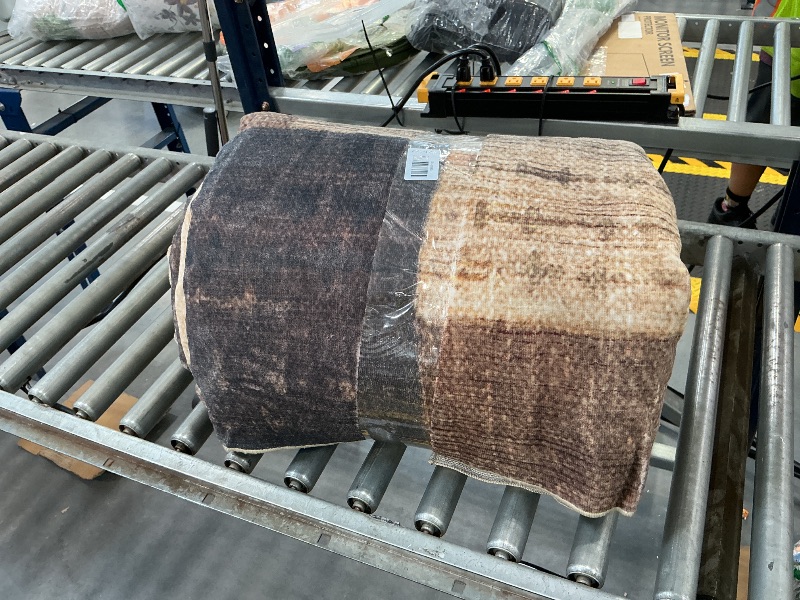 Photo 1 of Large area rug