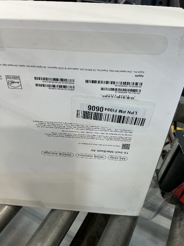 Photo 1 of Apple MacBook Air 13-inch M4 Laptop