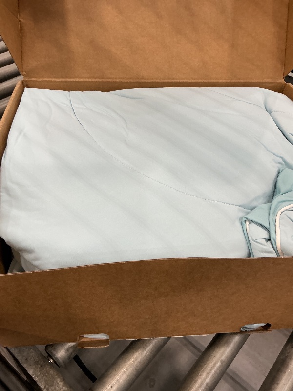 Photo 1 of REST Evercool Cooling Comforter Blanket King/Cali King