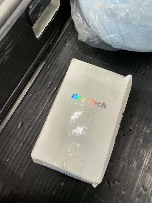 View 2 of Ace Tech Cellular iPhone 16 Pro Max Screen Replacement