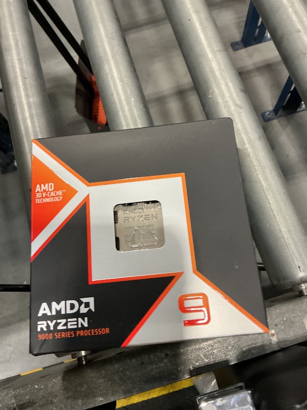 Photo 1 of AMD Ryzen 9 9950X3D 16-Core CPU