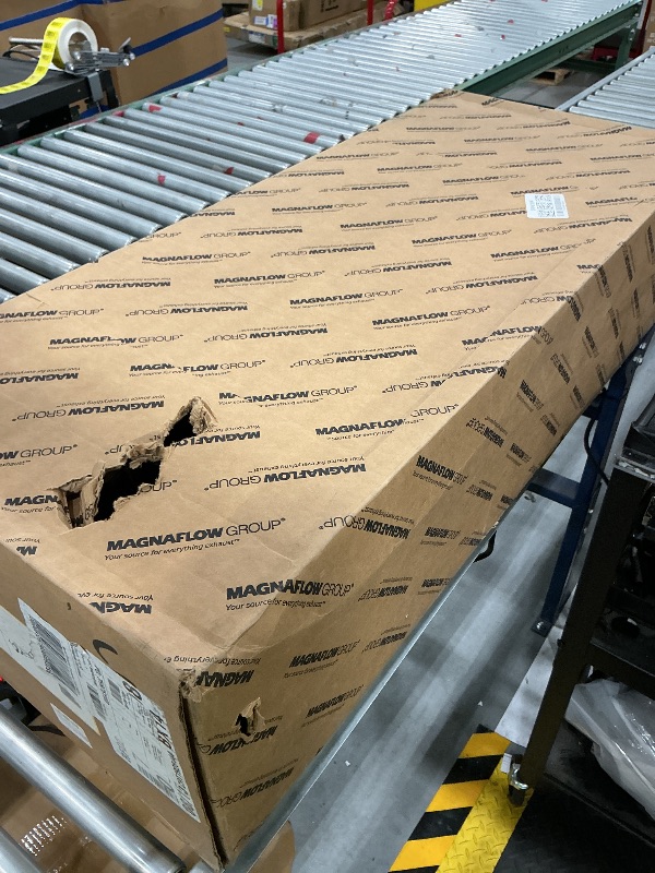 Photo 1 of MagnaFlow Direct-Fit Catalytic Converter 280340 (Federal/EPA Compliant)