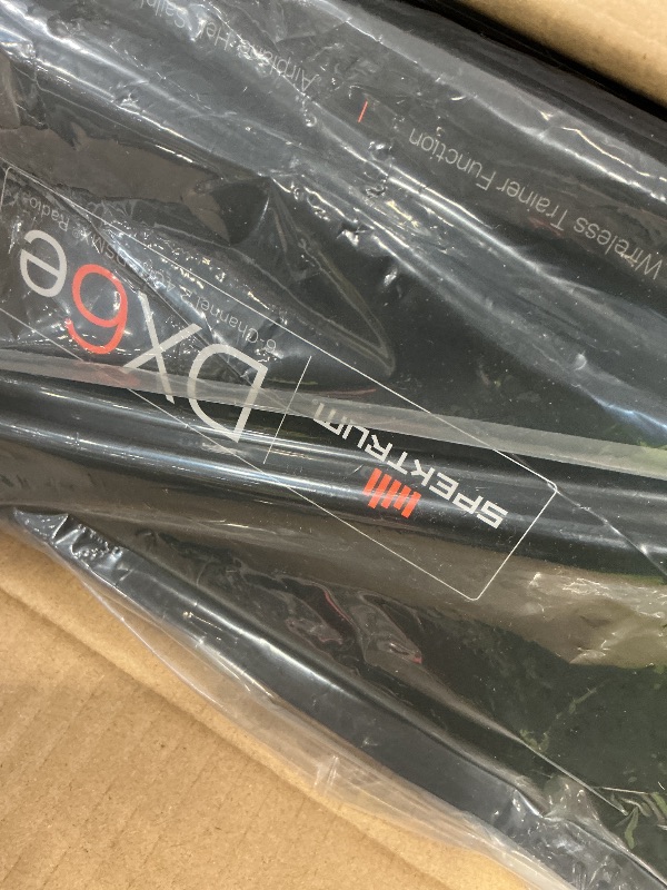 Photo 1 of Spektrum DX6e 6-Channel RC Radio Transmitter