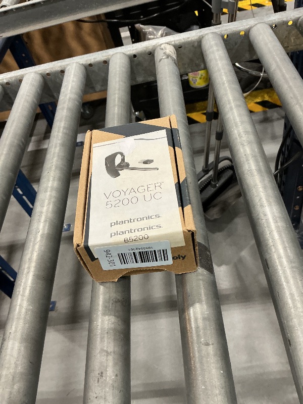 View 2 of PLT Voyager 5200 UC Bluetooth Monaural Headset