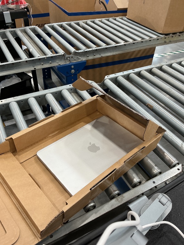 View 3 of Apple 2026 MacBook Air 13-inch Laptop with M5 chip: Built for AI, 13.6-inch Liquid Retina Display, 16GB Unified Memory, 512GB SSD, 12MP Center Stage Camera, Touch ID, Wi-Fi 7; Silver