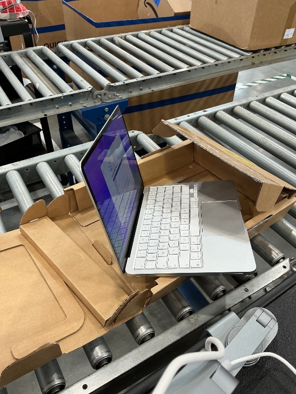 View 5 of Apple 2026 MacBook Air 13-inch Laptop with M5 chip: Built for AI, 13.6-inch Liquid Retina Display, 16GB Unified Memory, 512GB SSD, 12MP Center Stage Camera, Touch ID, Wi-Fi 7; Silver