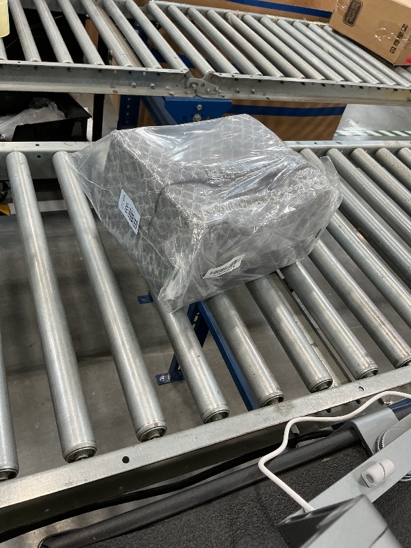 View 2 of UJPFEO Leg Pillow for Side Sleepers