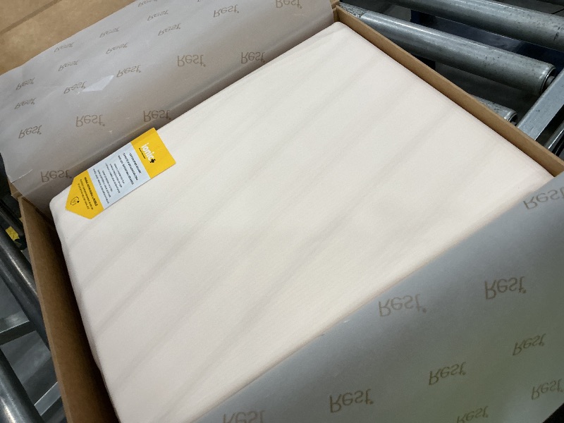 View 3 of REST Evercool+ Cooling King Sheet Set