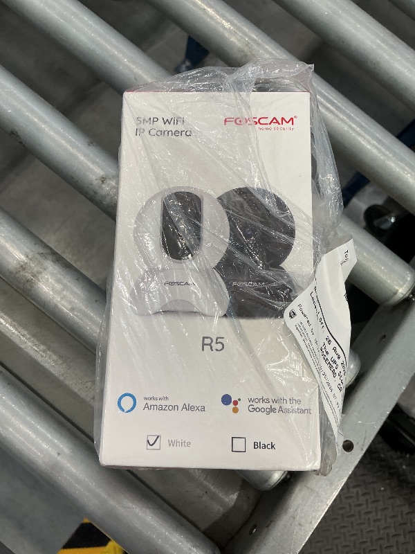 Photo 1 of FOSCAM R5 5MP Dome Security Camera