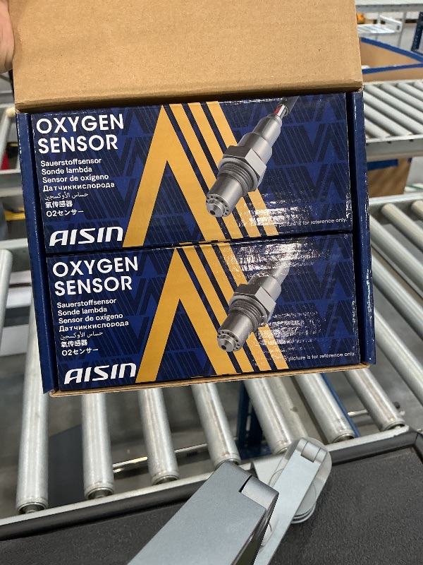 Photo 1 of AISIN Aftermarket Oxygen (O2) Sensor - OXSAZ-01079