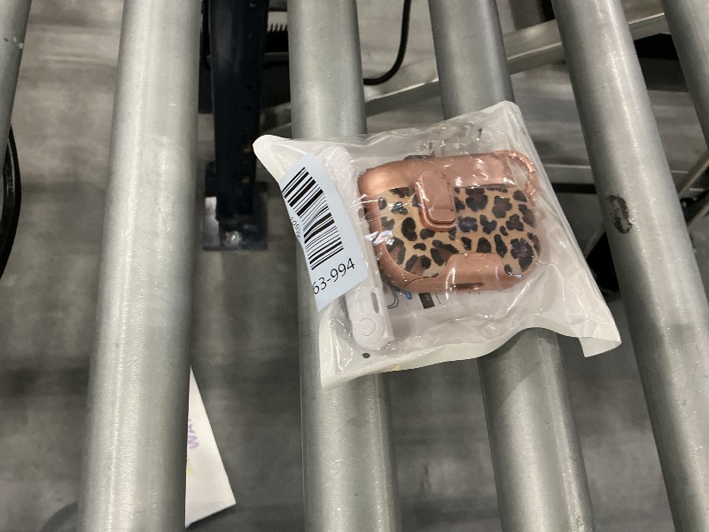 Photo 1 of Polislime AirPods Pro 3 Case with Safety Lock - Leopard Print