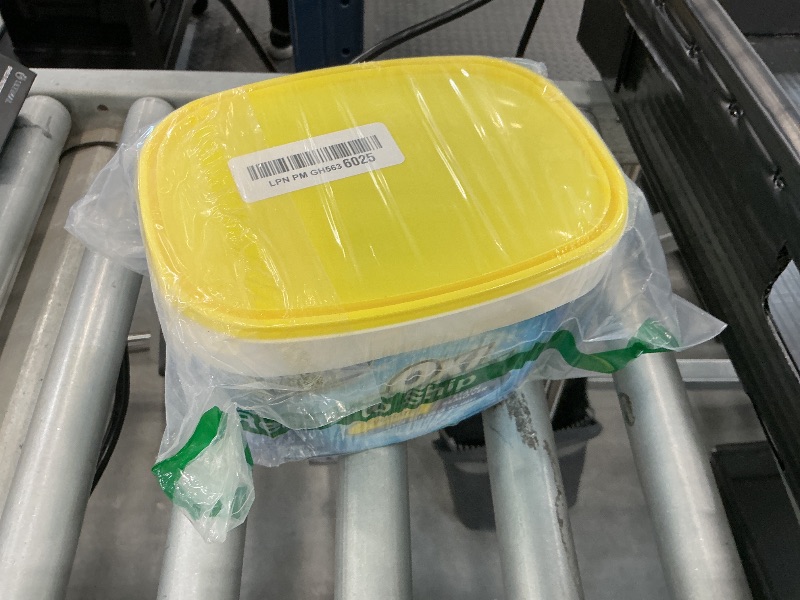 Photo 1 of OxiClean Versatile Stain Remover Powder - 64 Loads