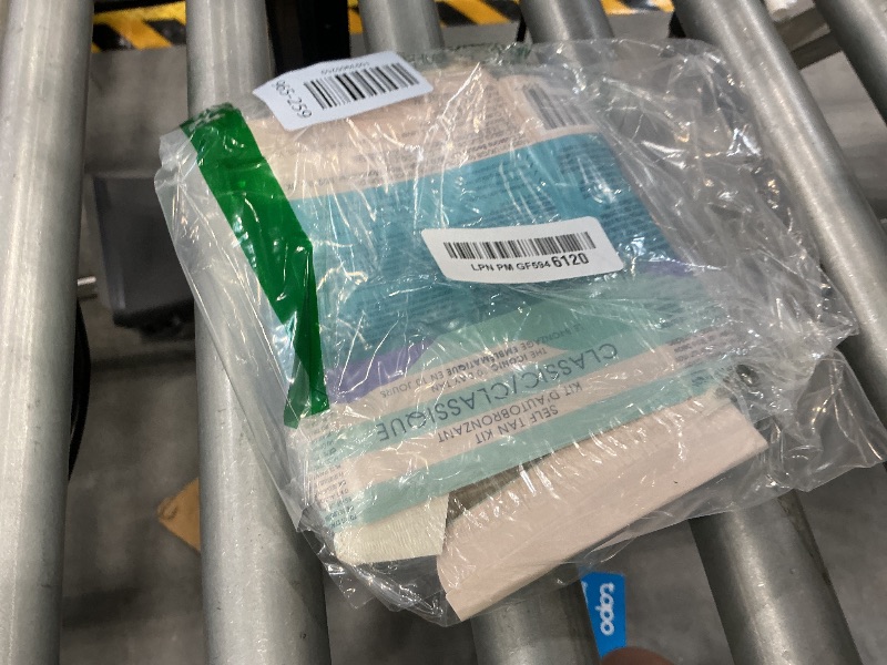 Photo 1 of St.Tropez Self Tan Classic Mini Kit