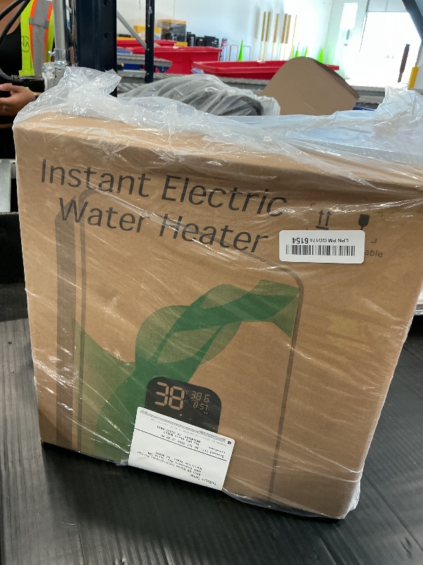 Photo 1 of Instant Water Heater Smart Wall Mounted Electric Shower Tankless Instant Water Heater Thermostat for Bathroom Kitchen
