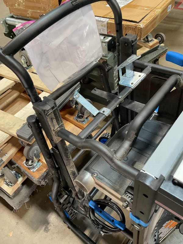 Photo 1 of ***SAWDUST ON TABLE***Delta 36-6023 10" Contractor Table Saw