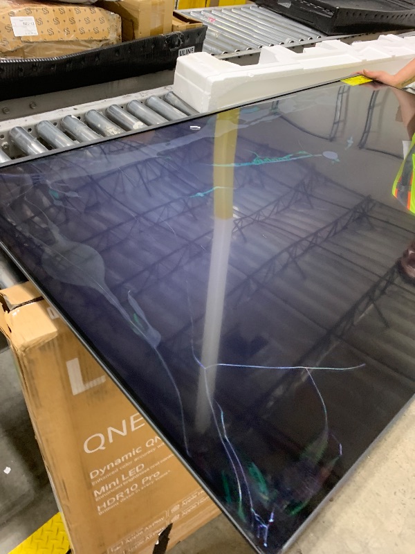 View 2 of LG 65-Inch QNED73B Mini LED 4K Smart TV BROKEN 