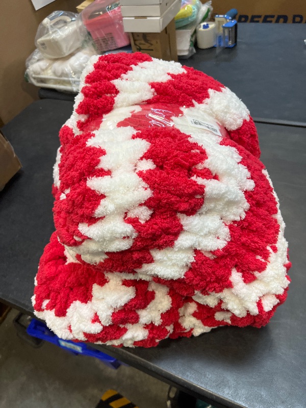 View 2 of L'AGRATY Chunky Knit Throw Blanket, 60" x 80", Red and White
