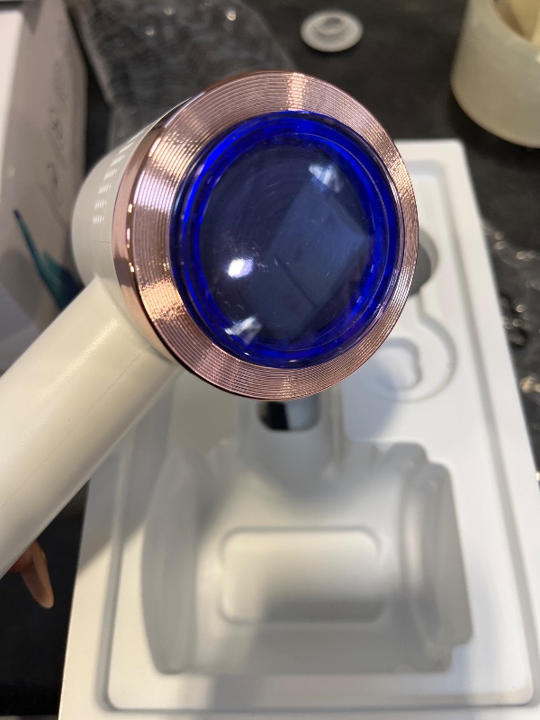 View 4 of Silk'n VacuPedi Electric Callus Remover