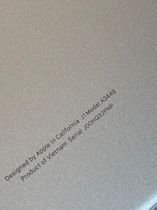 View 3 of Apple 2026 MacBook Air 13-inch Laptop with M5 chip: Built for AI, 13.6-inch Liquid Retina Display, 16GB Unified Memory, 512GB SSD, 12MP Center Stage Camera, Touch ID, Wi-Fi 7; Silver
