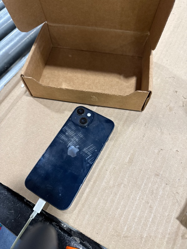 View 3 of Apple iPhone 14 128GB Midnight Unlocked