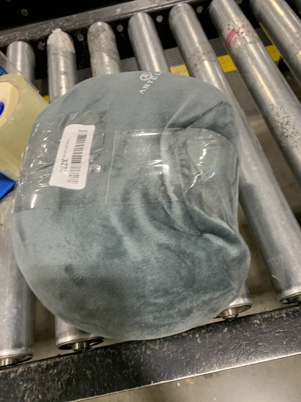View 2 of Artelse Travel Neck Pillow