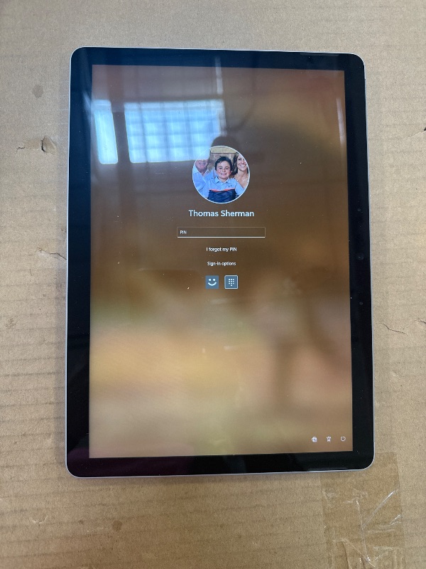 View 4 of Microsoft Surface Go 3-10.5" Touchscreen - Intel® Pentium® Gold - 4GB Memory - 64GB eMMC - Device Only - Platinum (Latest Model)