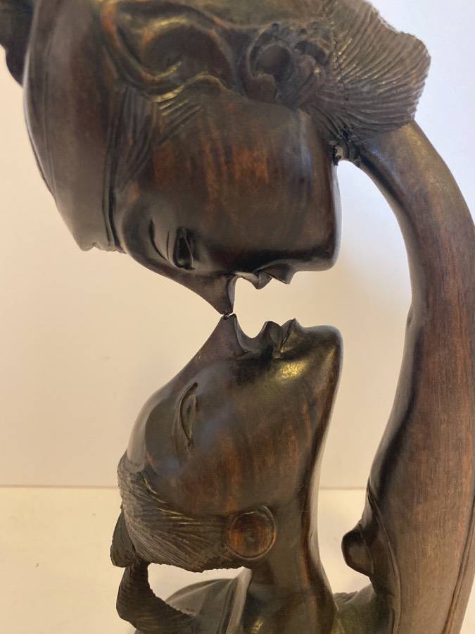Photo 7 of VINTAGE WOODEN EMBRACING MOTHER DAUGHTER 12IN