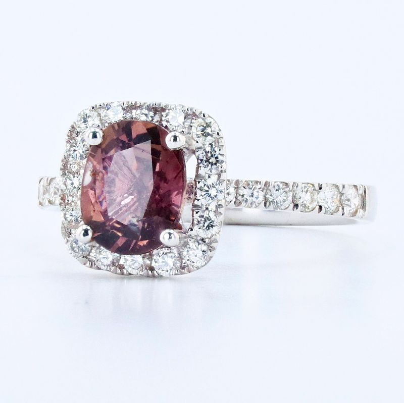 Photo 2 of 18K WHITE GOLD 1.70ct PURPLE-PINK SAPPHIRE AND 0.51ctw DIAMOMD RING W CERTIFIED APPRAISAL  GIA CERTIFIED  (APPROX. SIZE 6.5)   RN031751
