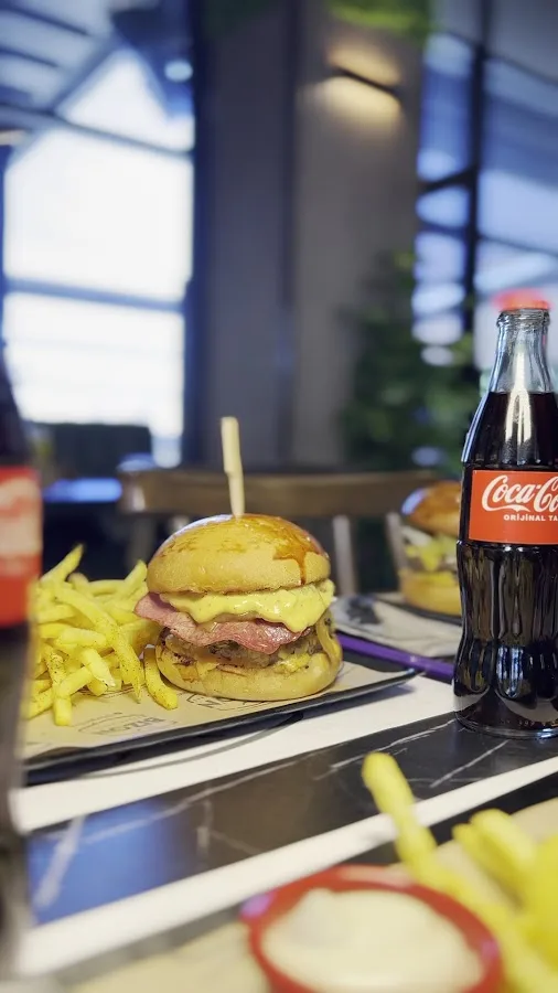 Bizon Burger & Drinks — Fotoğraf 2