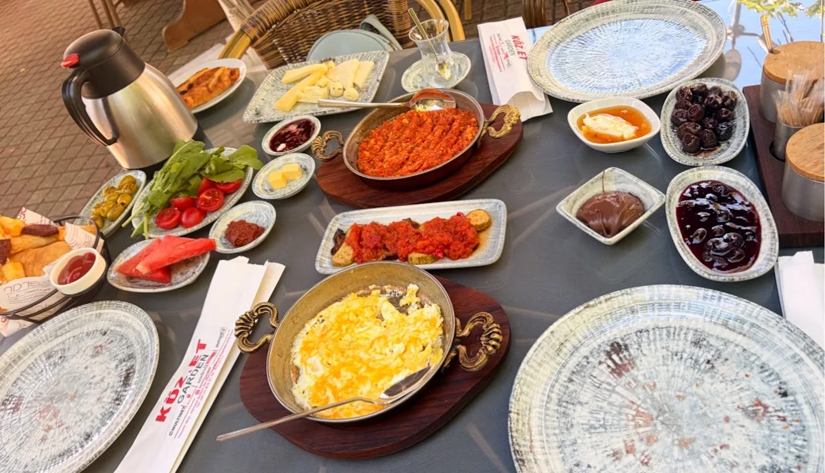 KÖZET GARDEN STEAKHOUSE — Fotoğraf 2