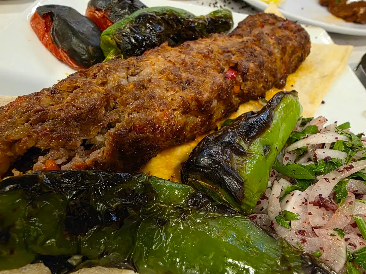 Eski Dostlar Kebap — Fotoğraf 3