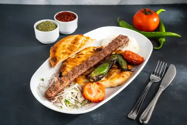 Öz Mevlana Pide Ve Kebap Salonu (Etimesgut) — Fotoğraf 6