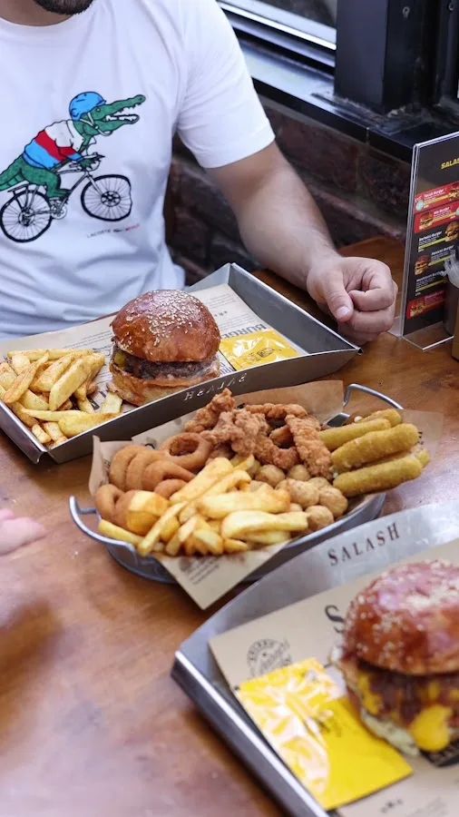 Salash Burger — Fotoğraf 2