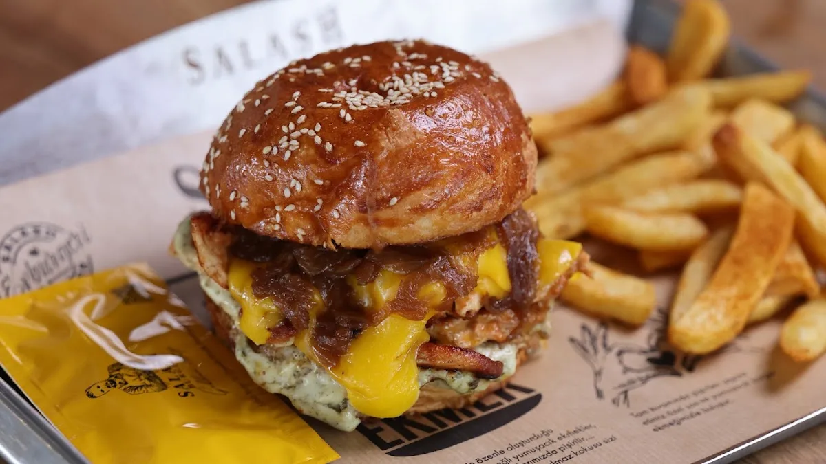 Salash Burger — Fotoğraf 3