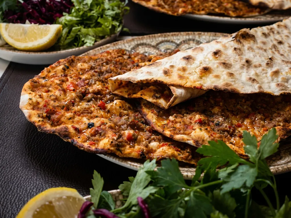 Enfes Pide Lezzet Terası — Fotoğraf 5