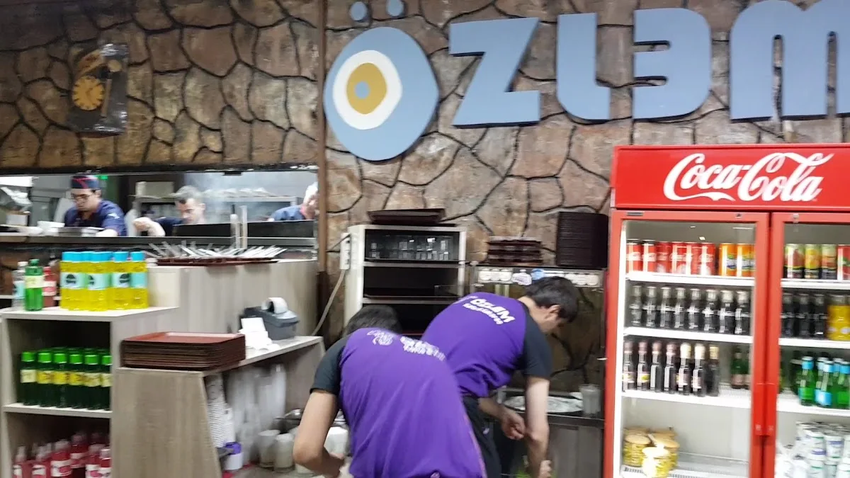 Nazif Kara Köfte & Kokoreç — Fotoğraf 3