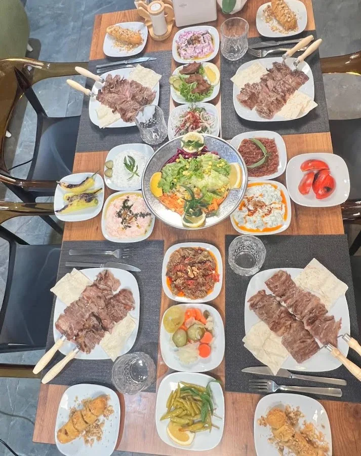 Dadaş Cağ Kebap & Pide — Fotoğraf 3
