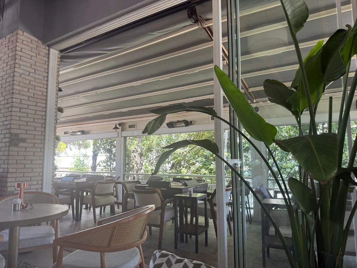 Zuva Garden (Eski adı ile Zukka Kafe ) — Fotoğraf 3