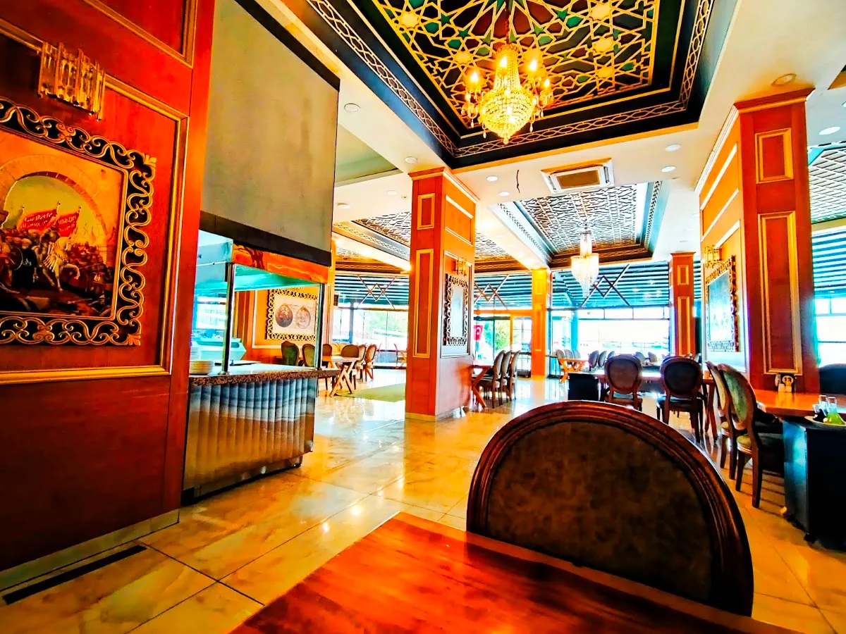 Tarihi Adana Kebapçısı | Murat Özçelik — Fotoğraf 3