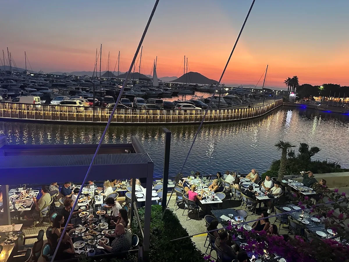 Mrn Beylerbeyi Restorant & Ocakbaşı — Fotoğraf 3
