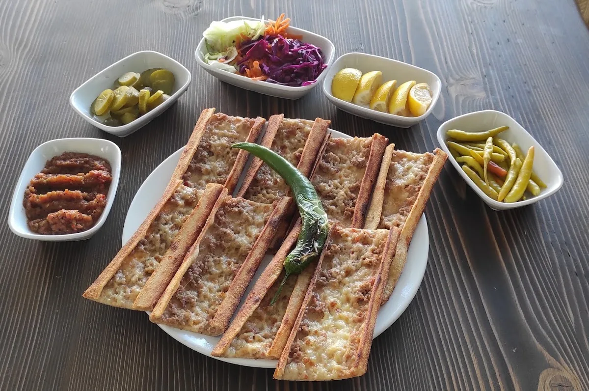 Hanzade Restaurant Konya Etliekmek — Fotoğraf 3