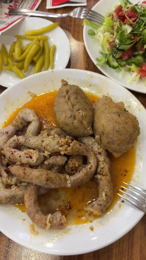 Şahmeran Mahali Yemekler — Fotoğraf 2