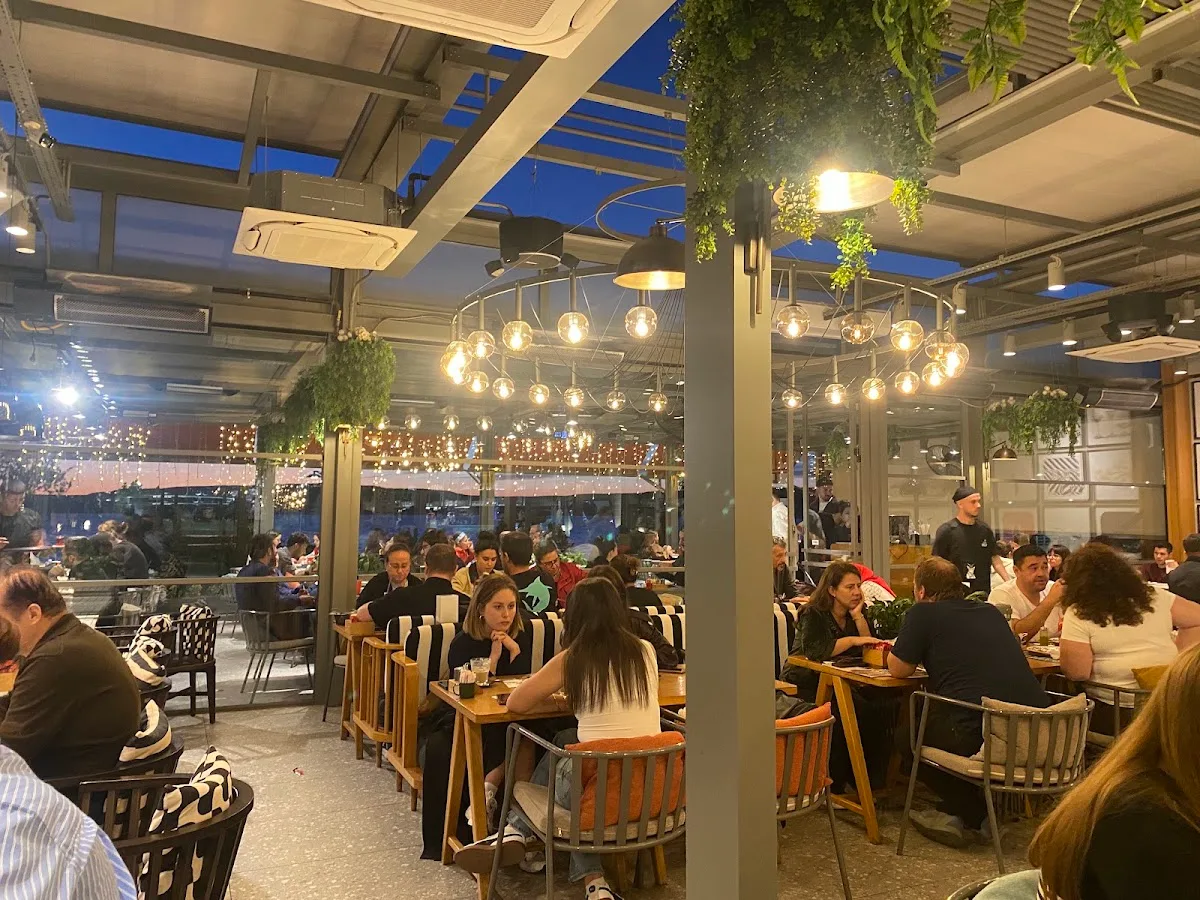 Big Coffee House Çanakkale — Fotoğraf 3