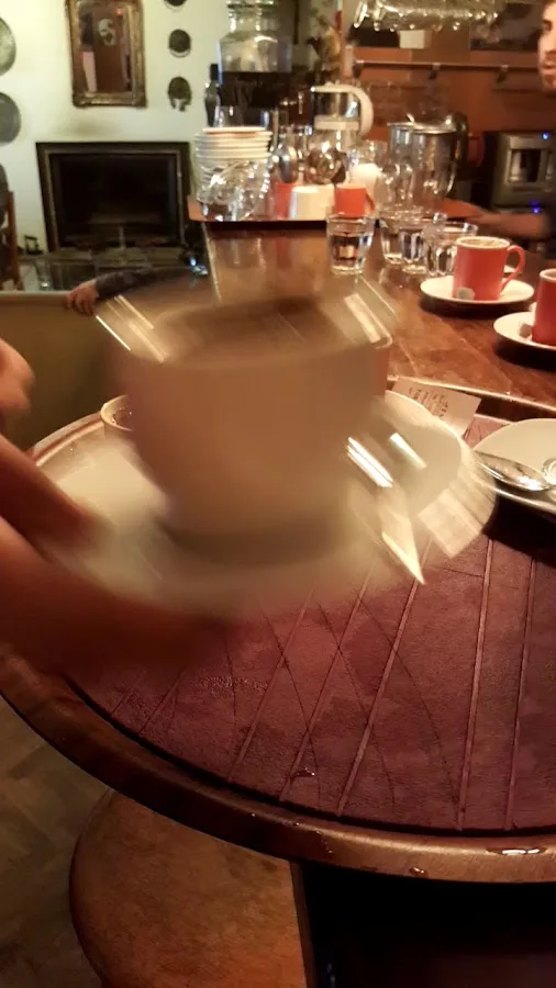 Dut Restaurant Cafe Bar — Fotoğraf 3