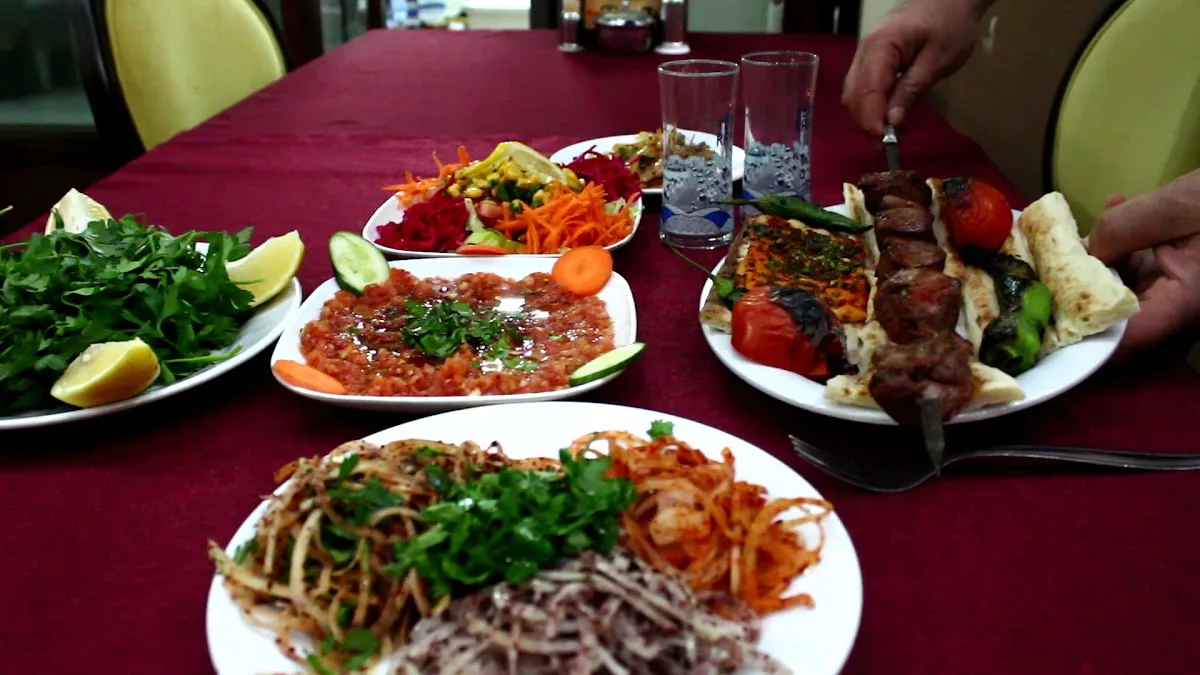 Kazancılar Restoran Büyüksaat — Fotoğraf 2