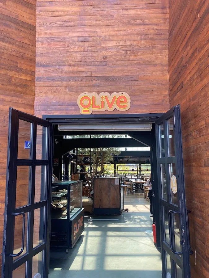 Olive Cafe & Restaurant — Fotoğraf 2